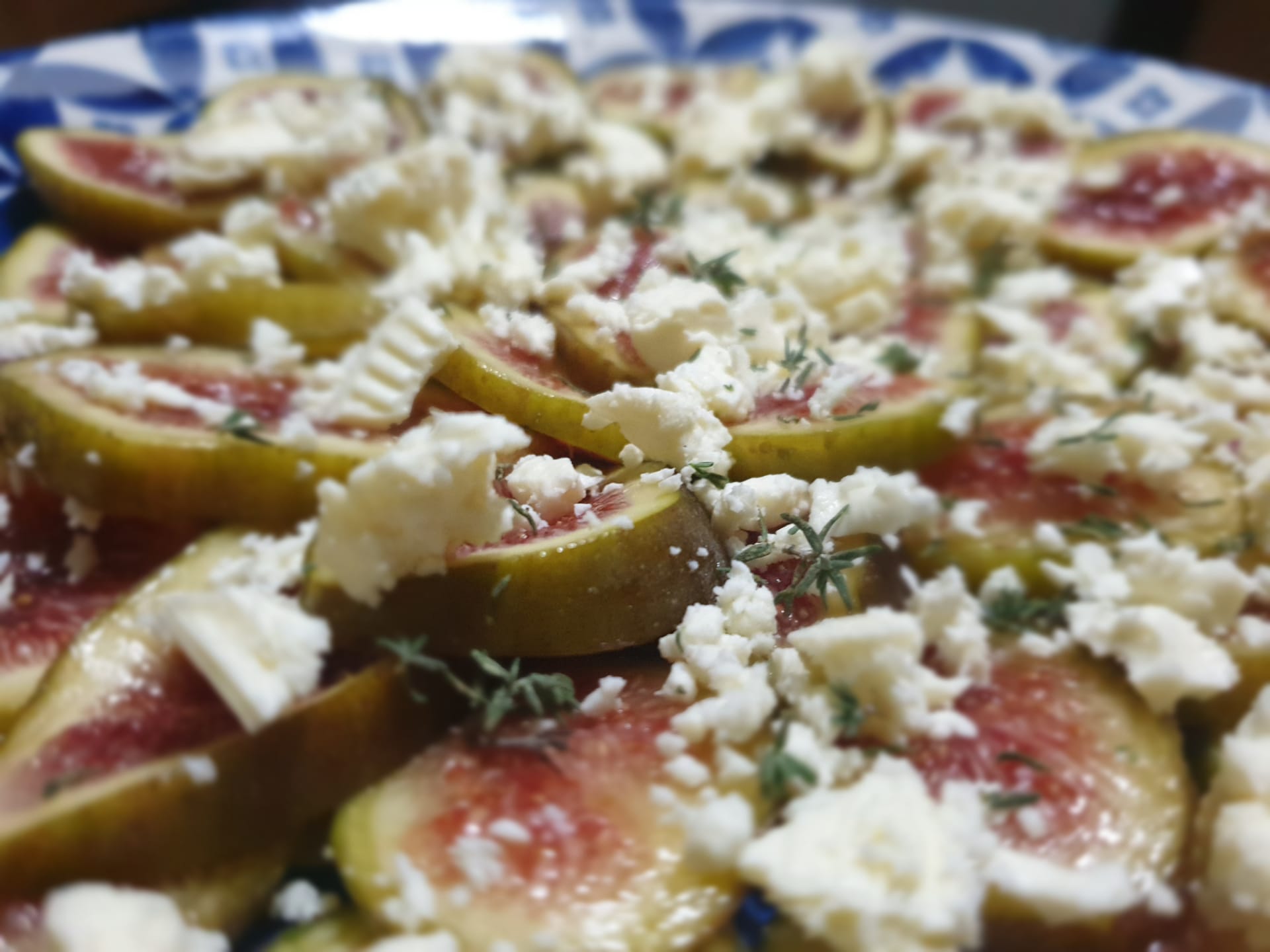 Carpaccio de figues vertes à la feta