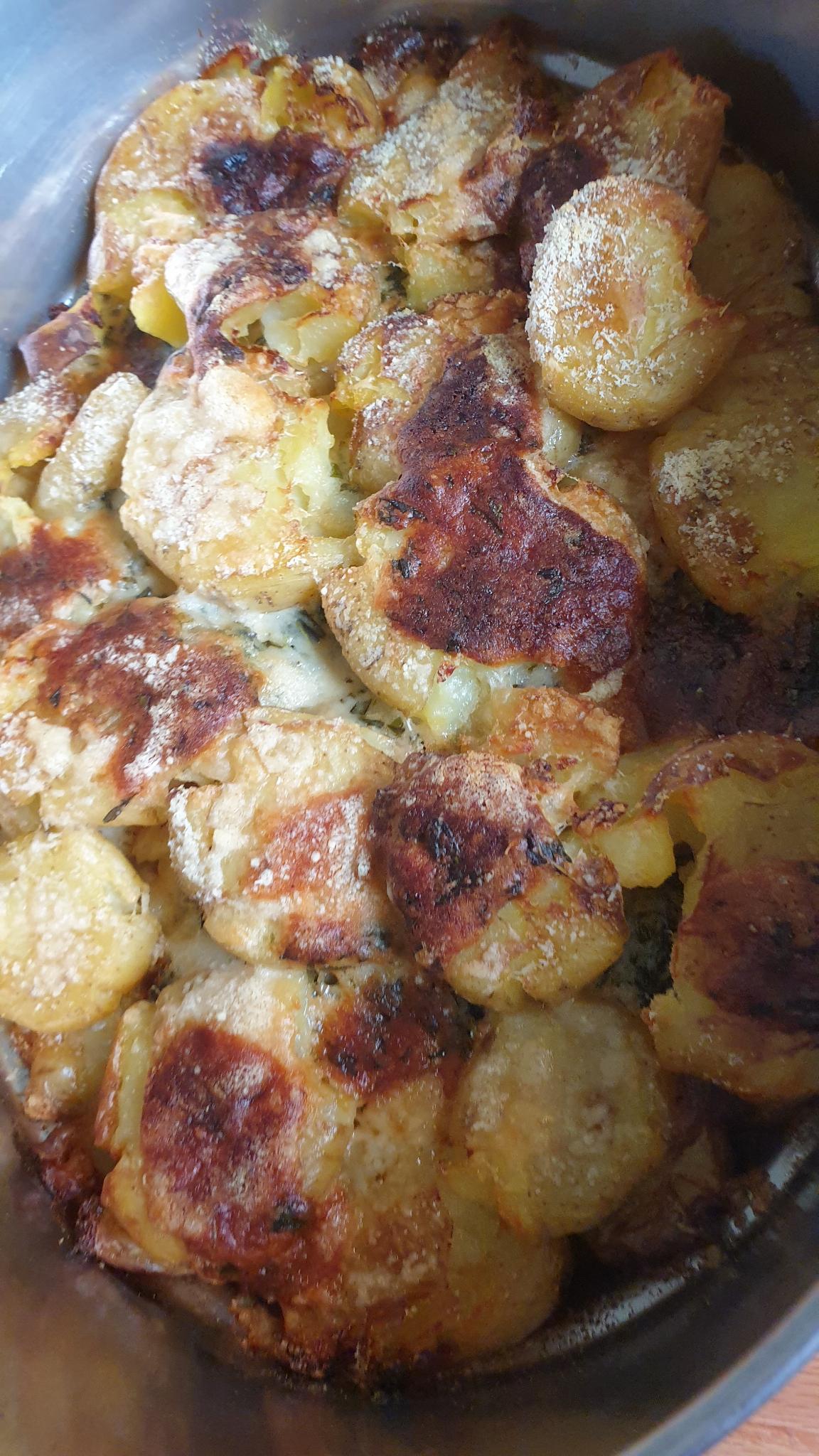 Smashed potatoes- pommes de terre écrasées au four